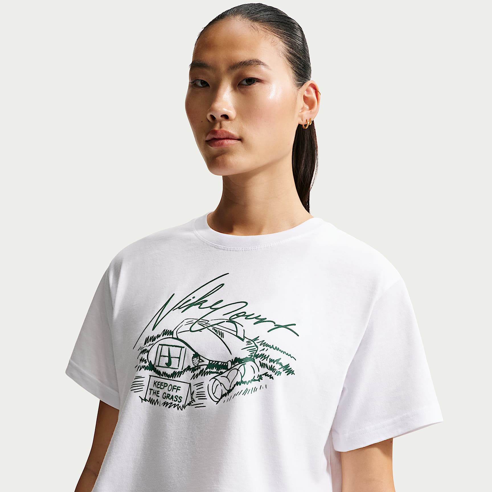 Nike Women's Cropped Tennis T-Shirt. Nike CA
